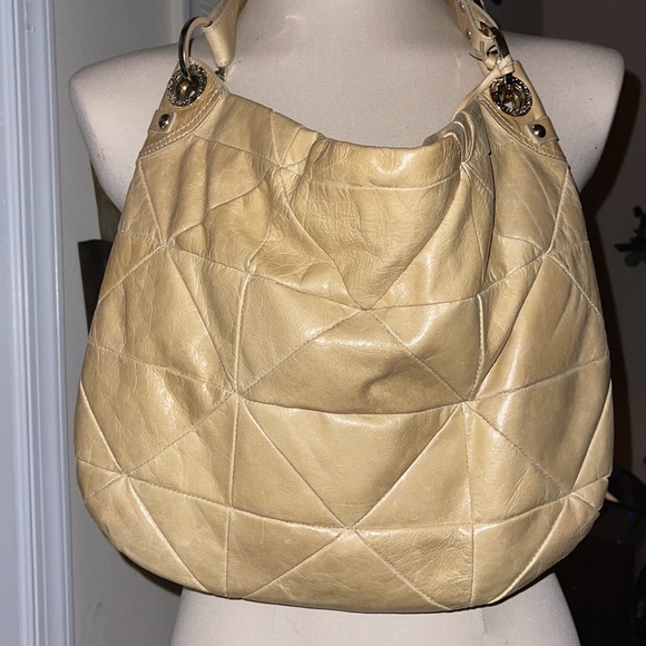 Charles David - Picture 2 of 4